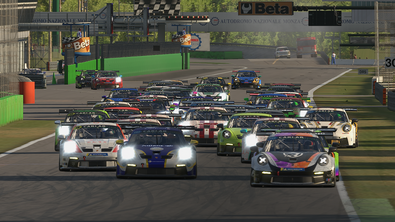 IES SIMRACING SCHWEIZ – WIR SIND DA!